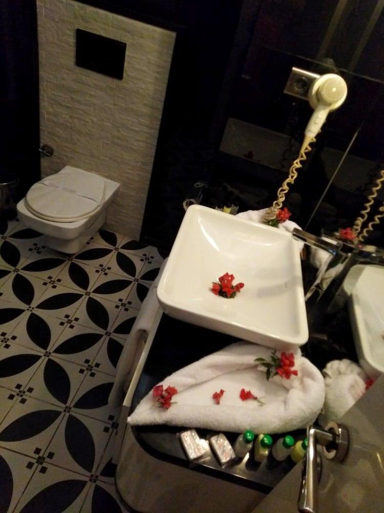 Wox Ew Hotel 伊兹密尔 外观 照片